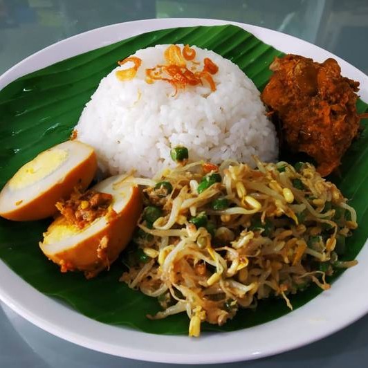 Nasi Urap Ayam