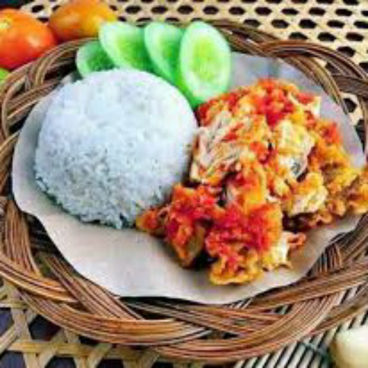 Nasi ayam geprek