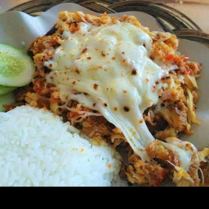 Nasi ayam geprek mozarella