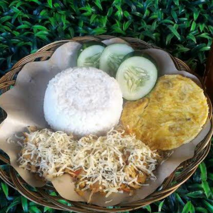 Nasi ayam geprek telur keju