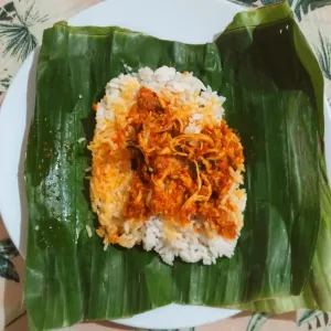 Nasi bakar ayam suwir kemangi