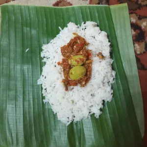 Nasi bakar teri pete