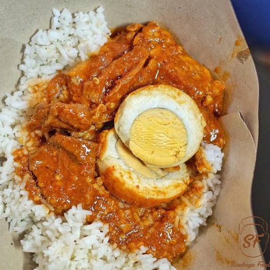 Nasi bali telur