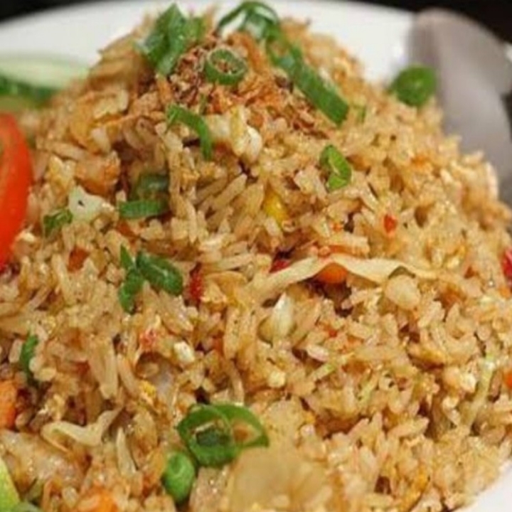 Nasi goreng telur ayam