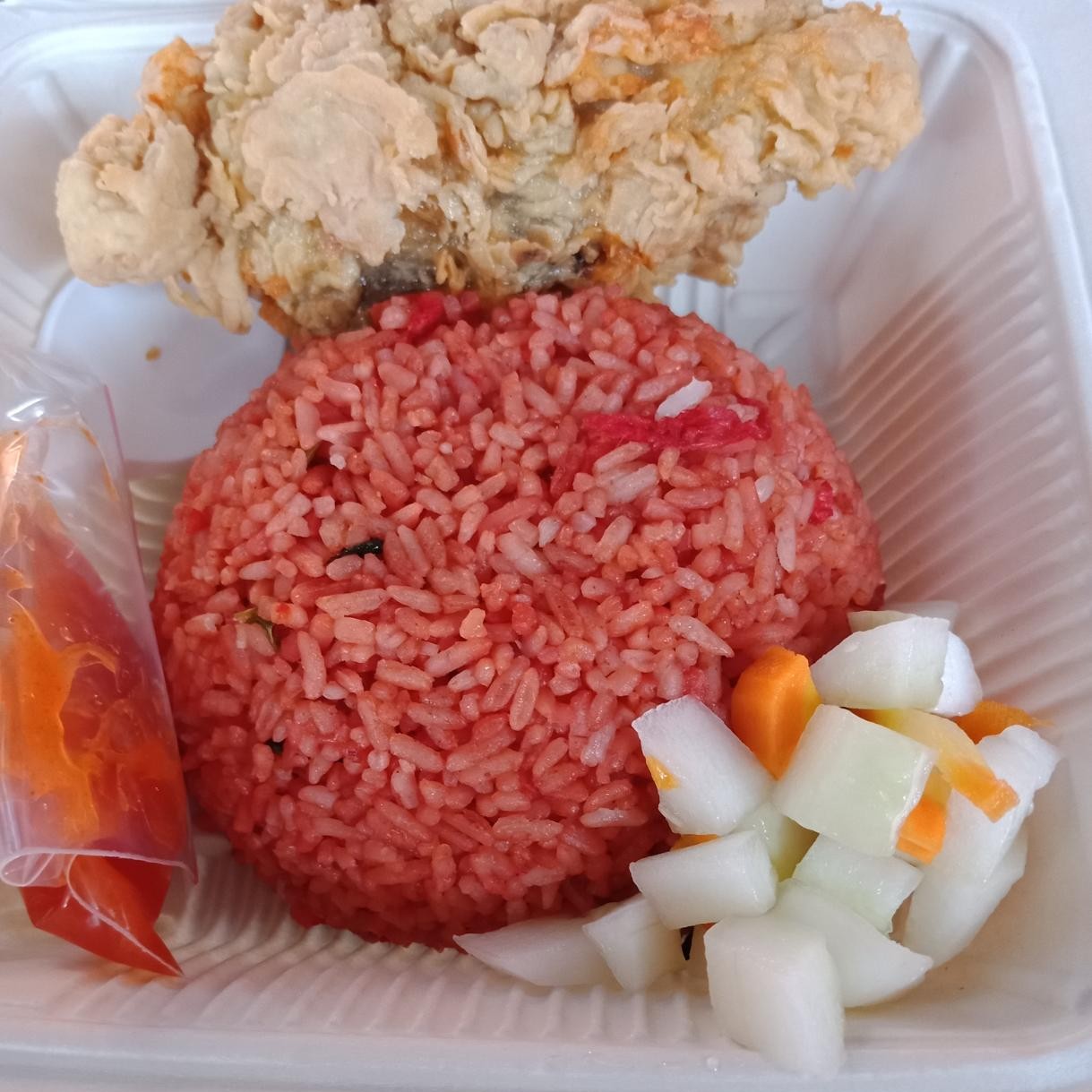 Nasi goreng ayam kentucky