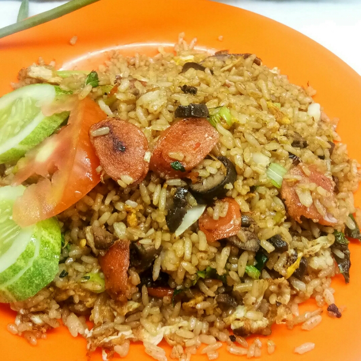 Nasi goreng sosis