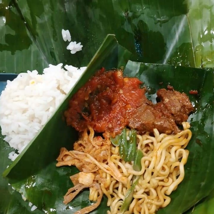 Nasi jinggo Babi