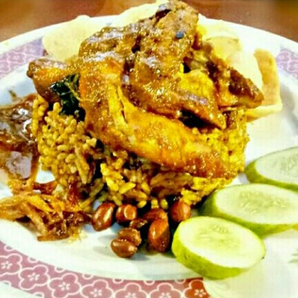 Nasi kebuli ayam