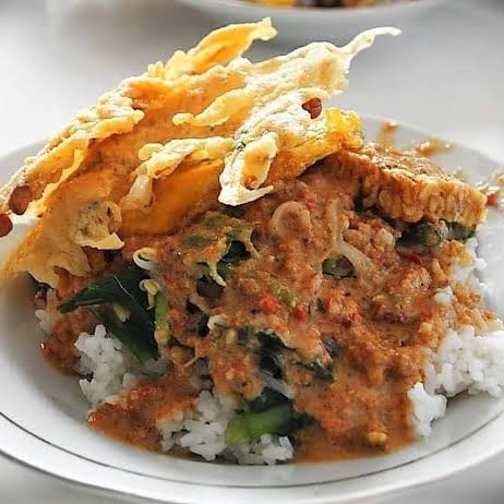 Nasi pecel ati ampela