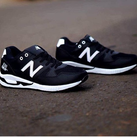 New Balance Hitam List Putih