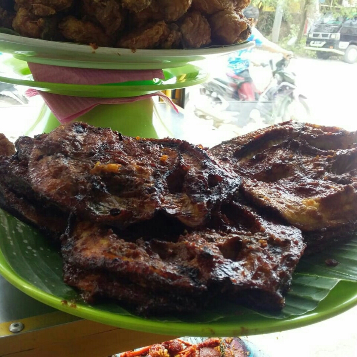 Nila Bakar Belah