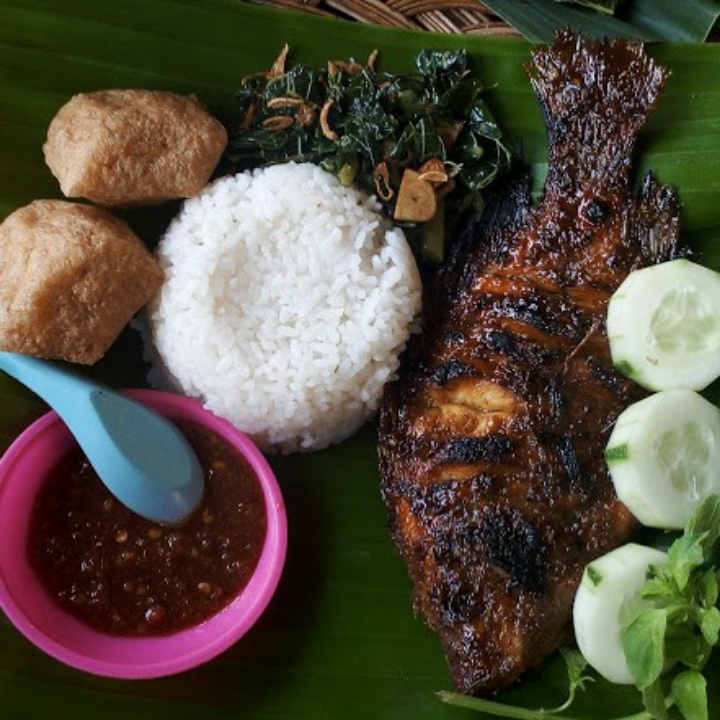 Nila Bakar Dan Nasi