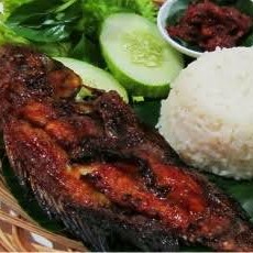 Nila Bakar Sama Nasi