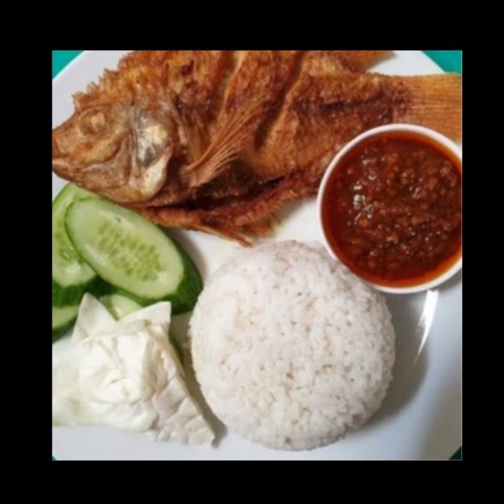 Nila Goreng Lalapan