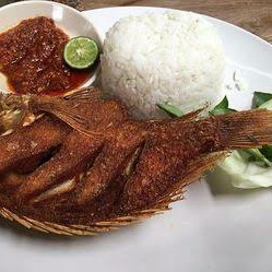 Nila Goreng Sama Nasi