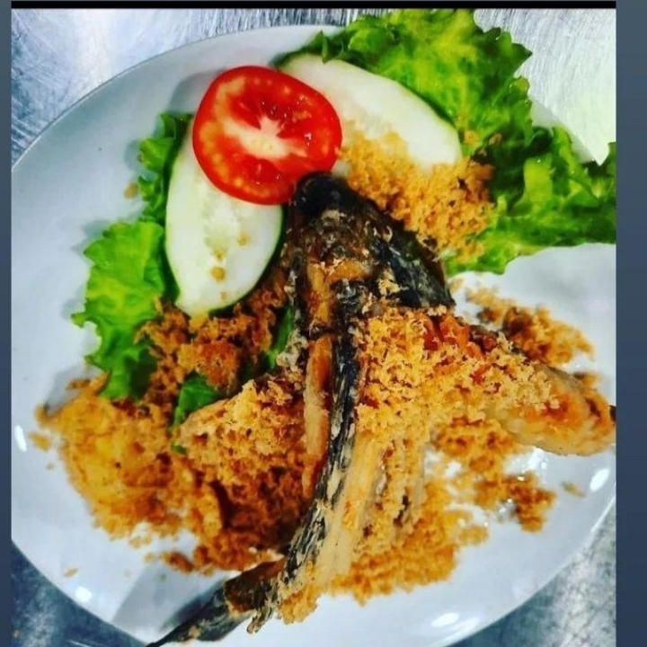 Nila Goreng Terbang