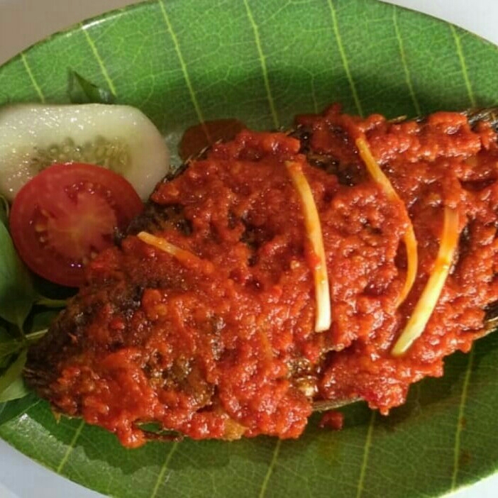 Nila Saus Bombay