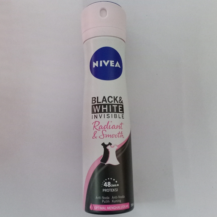 Nivea Black And White 