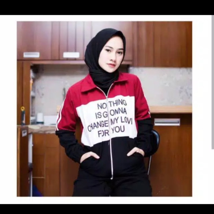 Nothing jaket zipper wanita 3