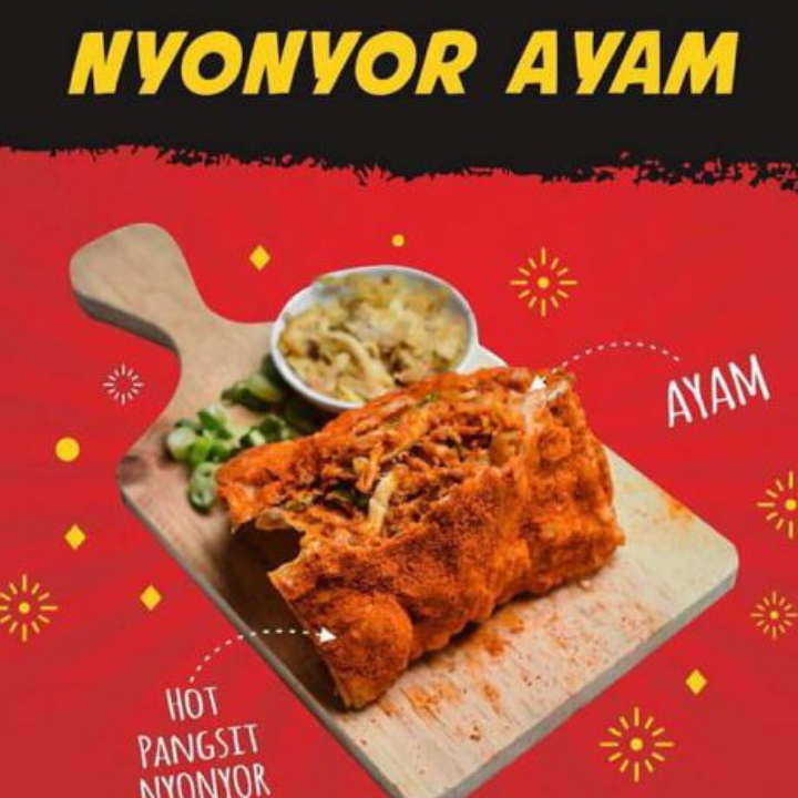 Hot Pangsit Nyonyor Ayam