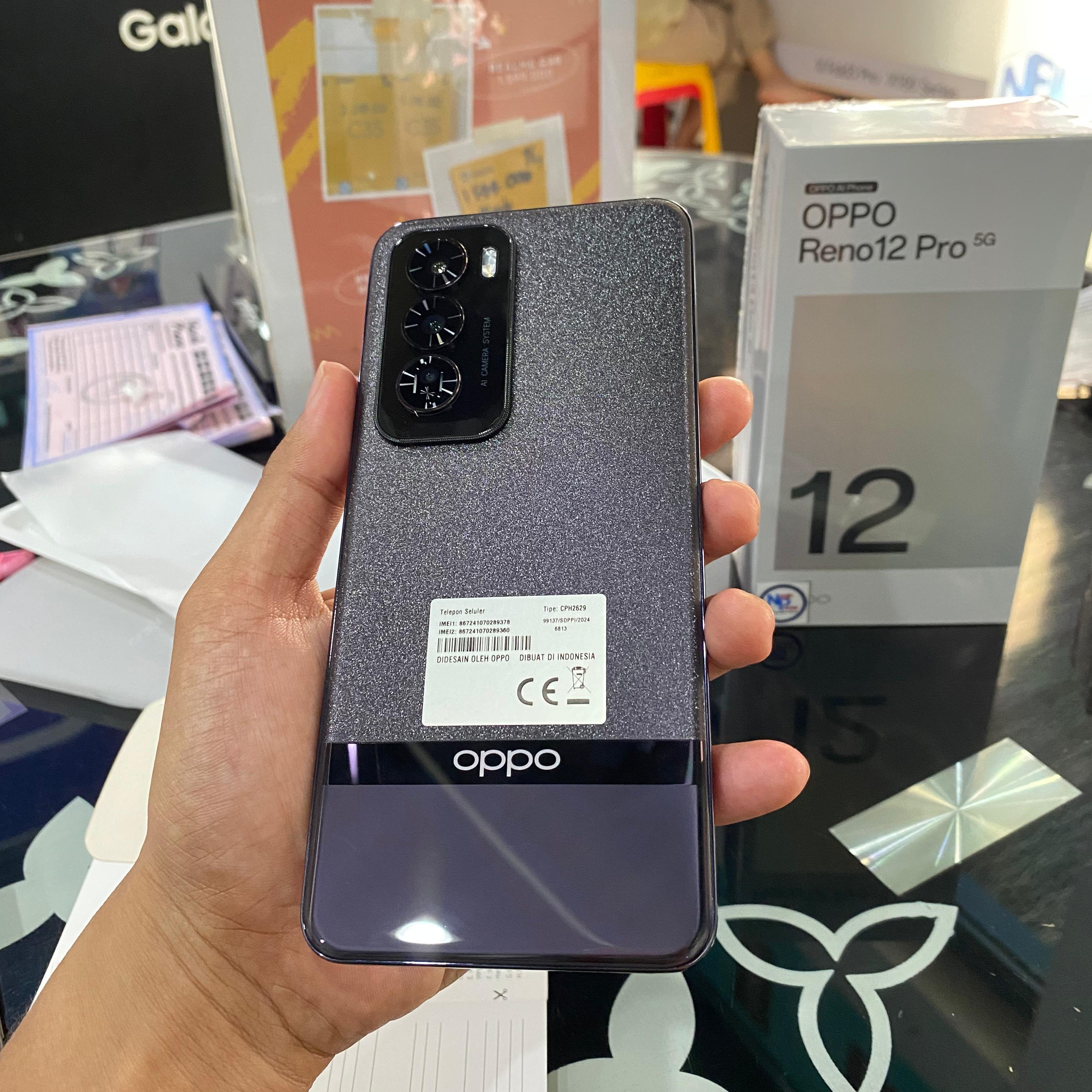 OPPO RENO 12 PRO 5G RAM 12 GB ROM 512GB 3