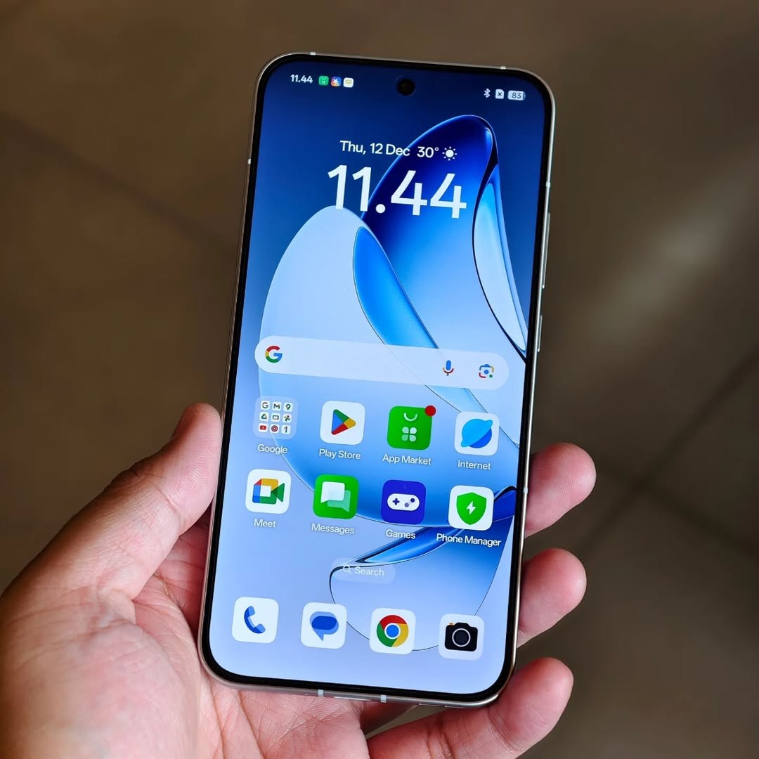 OPPO RENO 13 5G RAM 12GB MEMORI 256GB 3