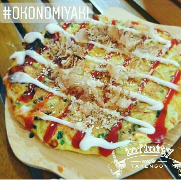 Okonomiyaki Seafood Dan Beef