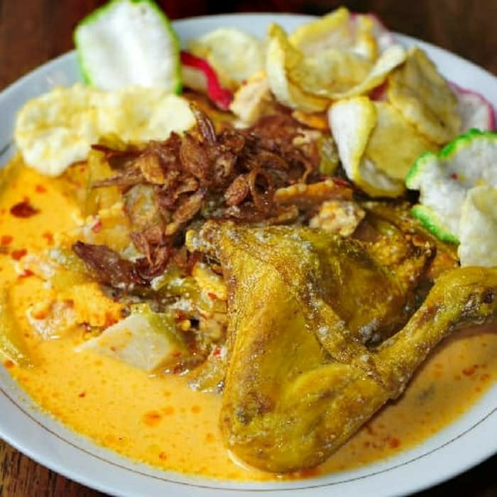 Opor Lontong Setengah Porsi