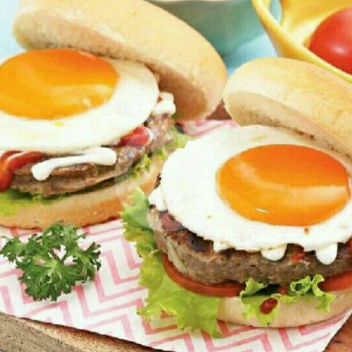 Original Burger with egg