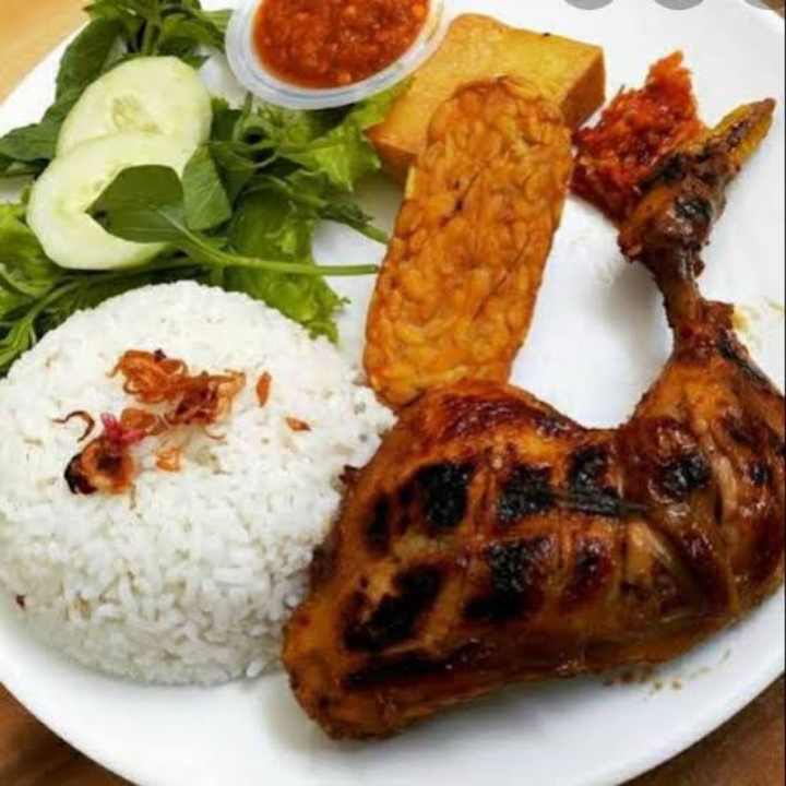 PAKET AYAM BAKAR