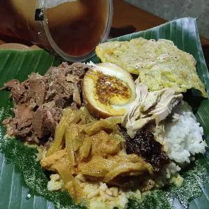 PAKETAN NASI GUDEG TELUR 1 atau 2