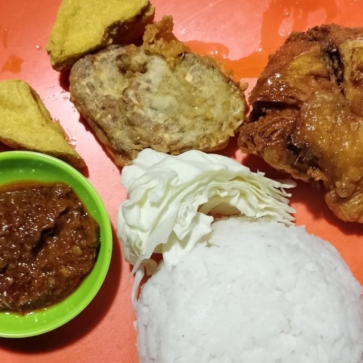 PECEL AYAM