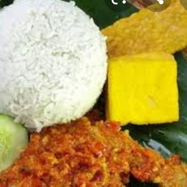 PaHe Nasi Ayam Mercon Pedas