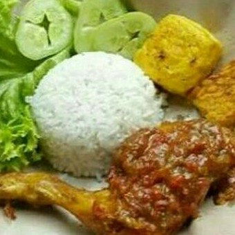 Paha Jumbo Nasi Es Teh