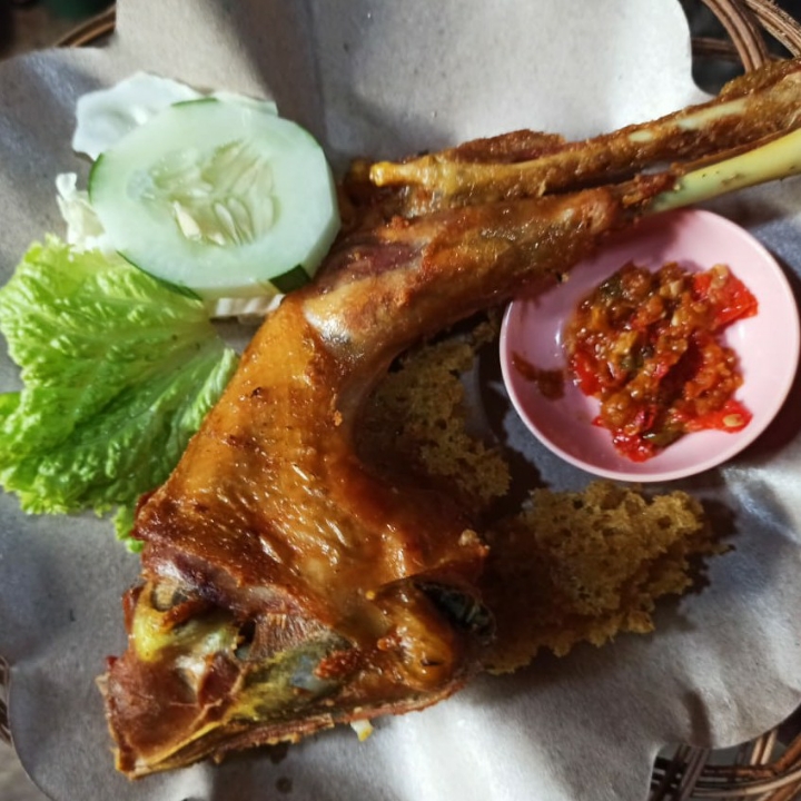 Paha ayam kampung 