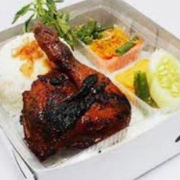 Paket Ayam Bakar Es Teh