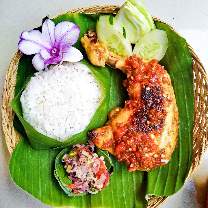 Paket Ayam Bakar Sambel Matah