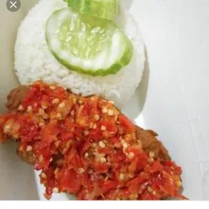 Paket Ayam Crispy Sambal Terasi Teh atau aqua