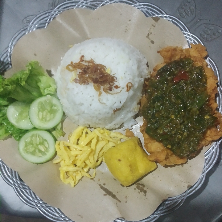 Paket Ayam Geprek Tanpa Tulang Nasi Putih