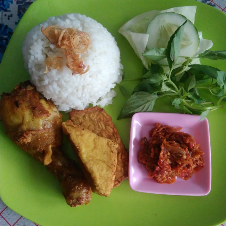 Paket Ayam Goreng