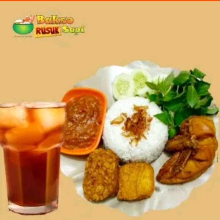 Paket Ayam Goreng Lalapan Free Es Teh