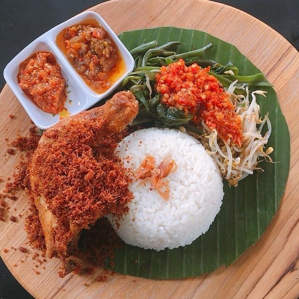 Paket Ayam Goreng Lengkuas