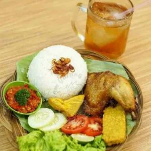 Paket Ayam Goreng Telur Es teh