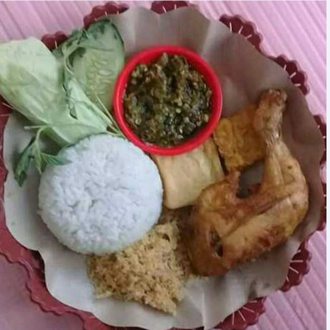 Paket Ayam Kremez 