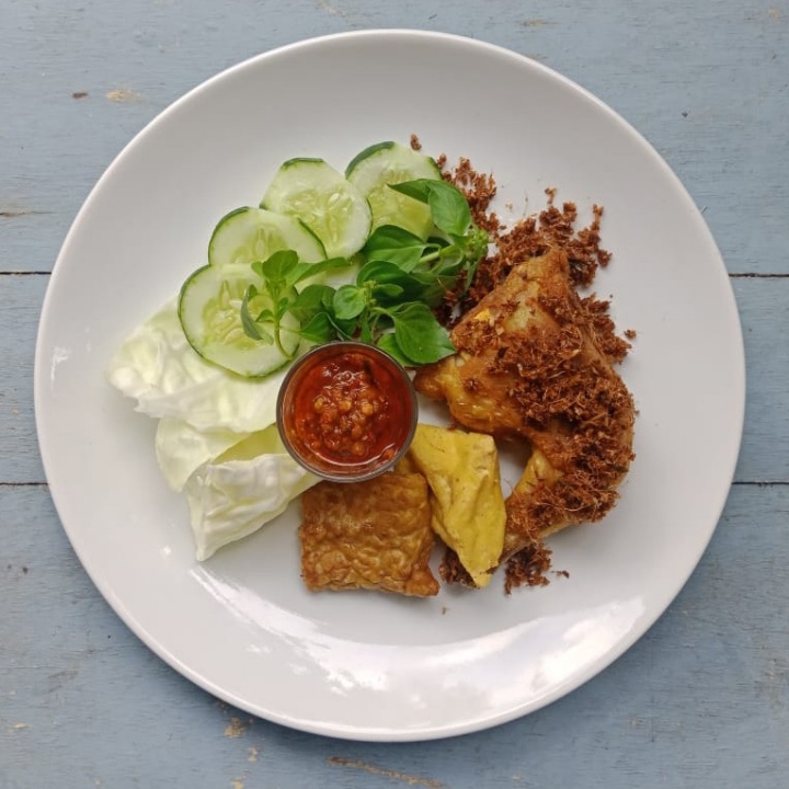 Paket Ayam Goreng Laos