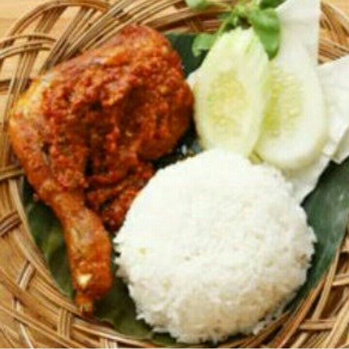 Paket Ayam Penyet