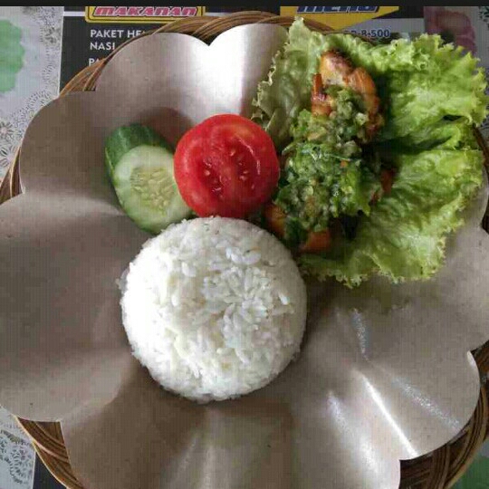 Paket Ayam Penyet