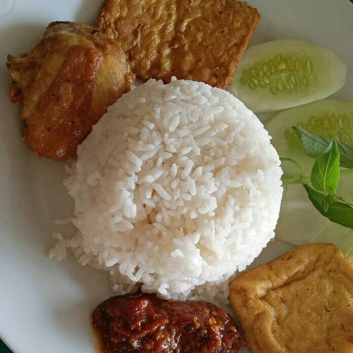 Paket Ekonomis Komplit Ayam Penyet