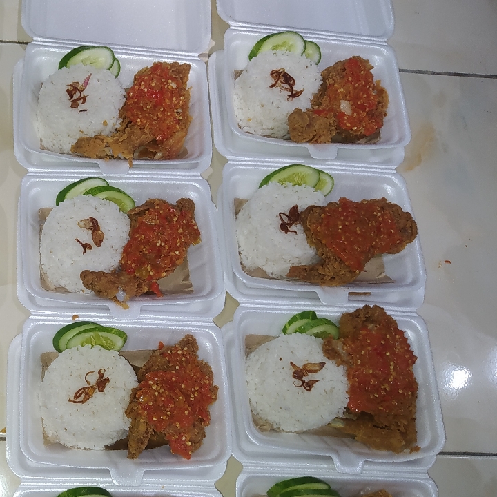 Paket Geprek nasi