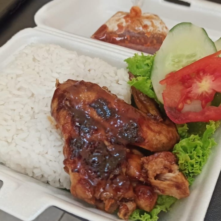 Paket Hemat Nasi Ayam Bakar